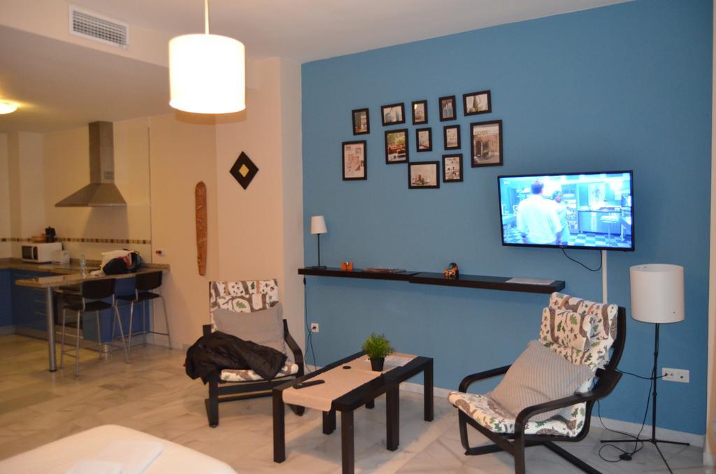 Apartamentos Canasteros Malaga Bagian luar foto