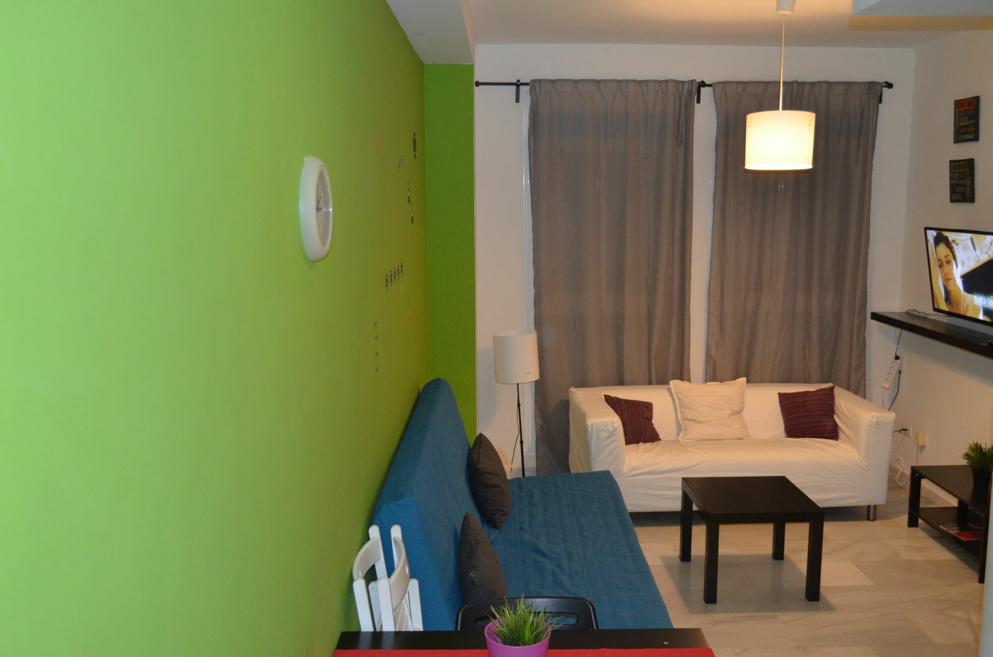 Apartamentos Canasteros Malaga Bagian luar foto